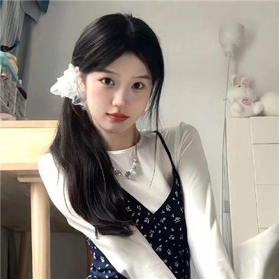隔壁的吸血鬼美眉